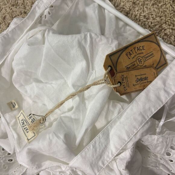 New Fat Face White Eyelet Cutout Button Front Tank Top Size US 10 - Picture 7 of 9